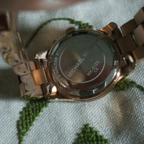 Michael Kors watch - Picture 6 of 8